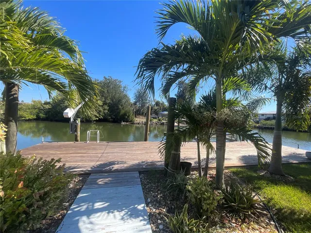 a view of a lake and outdoor space