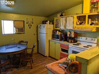 343 Evergreen Ridge Road Riddle, OR 97469 - Photo 3 of 5