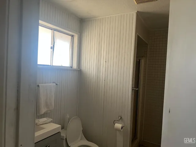 a bathroom with a toilet