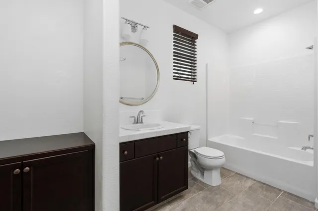 $399,999 | 6108 West Dupont Drive, Fresno, CA 93722