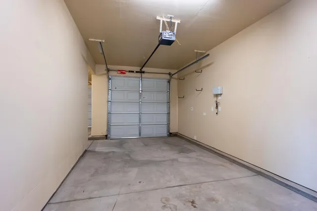 $399,999 | 6108 West Dupont Drive, Fresno, CA 93722