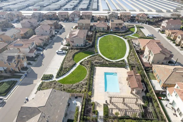 $399,999 | 6108 West Dupont Drive, Fresno, CA 93722