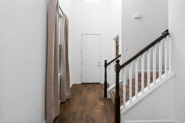 $399,999 | 6108 West Dupont Drive, Fresno, CA 93722