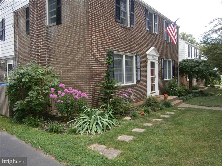 2213 Amhurst Road Wilmington, DE 19803 - Photo 2 of 23 Gallery Image 2