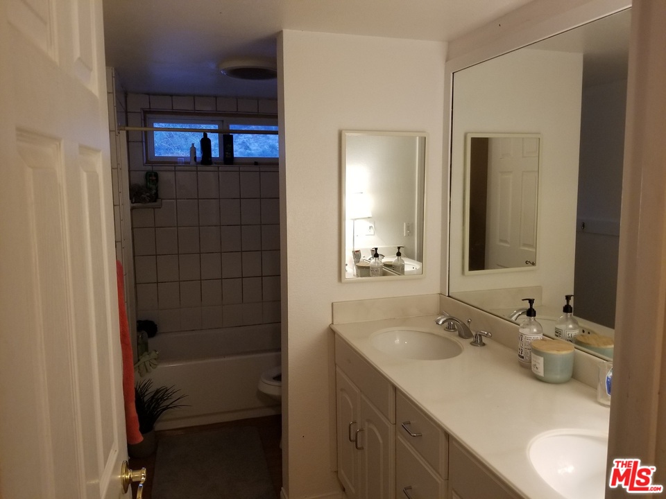 2976 Calmgarden Road Acton, CA 93510 - Photo 8 of 31 Gallery Image 8
