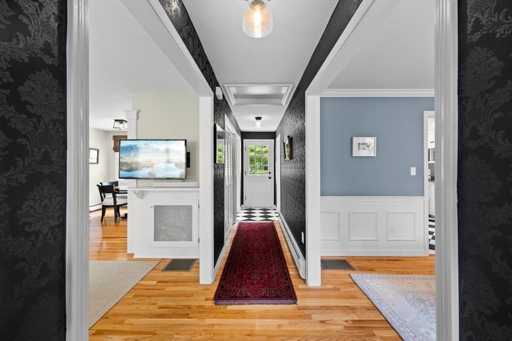 481 Gilbert Street Mansfield, MA 02048 - Photo 5 of 30