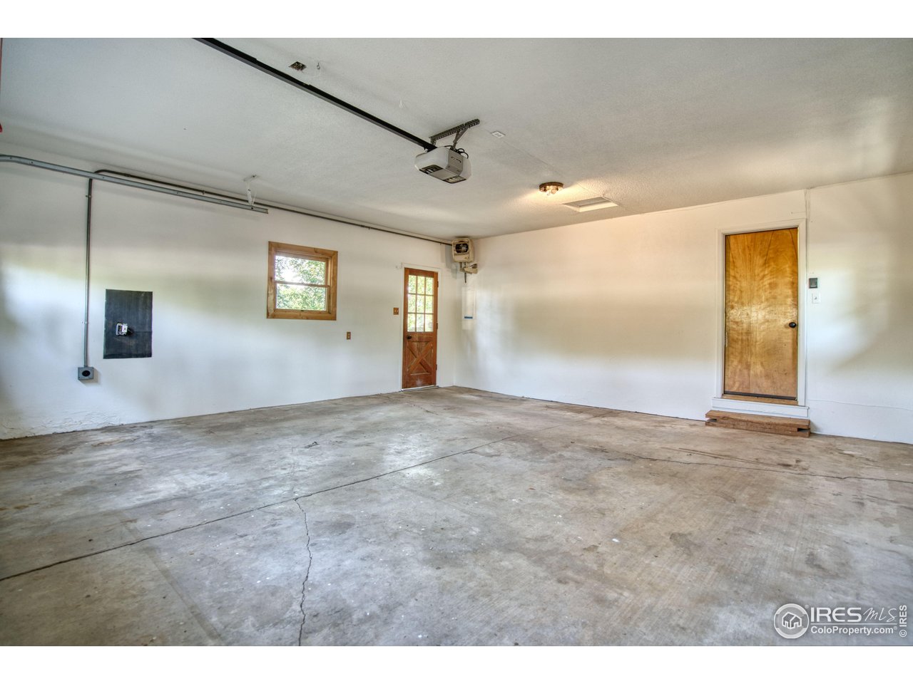 5511 Pioneer Road Boulder, CO 80301 - Photo 28 of 28 Garage