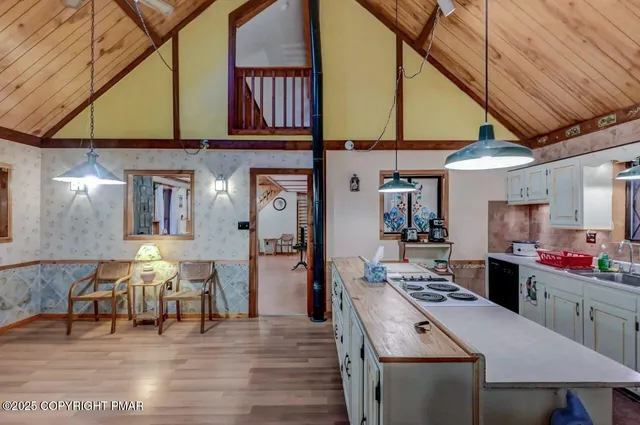 $410,000 | 2186 Woodhaven Drive, Saylorsburg, PA 18353