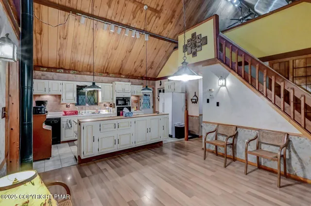 $410,000 | 2186 Woodhaven Drive, Saylorsburg, PA 18353