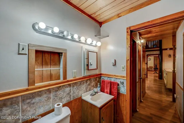 $410,000 | 2186 Woodhaven Drive, Saylorsburg, PA 18353