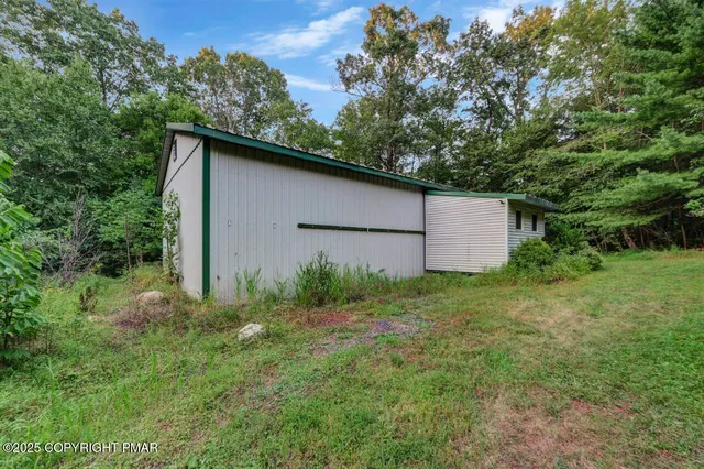 $410,000 | 2186 Woodhaven Drive, Saylorsburg, PA 18353