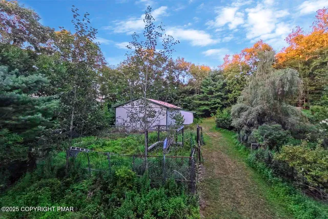 $410,000 | 2186 Woodhaven Drive, Saylorsburg, PA 18353