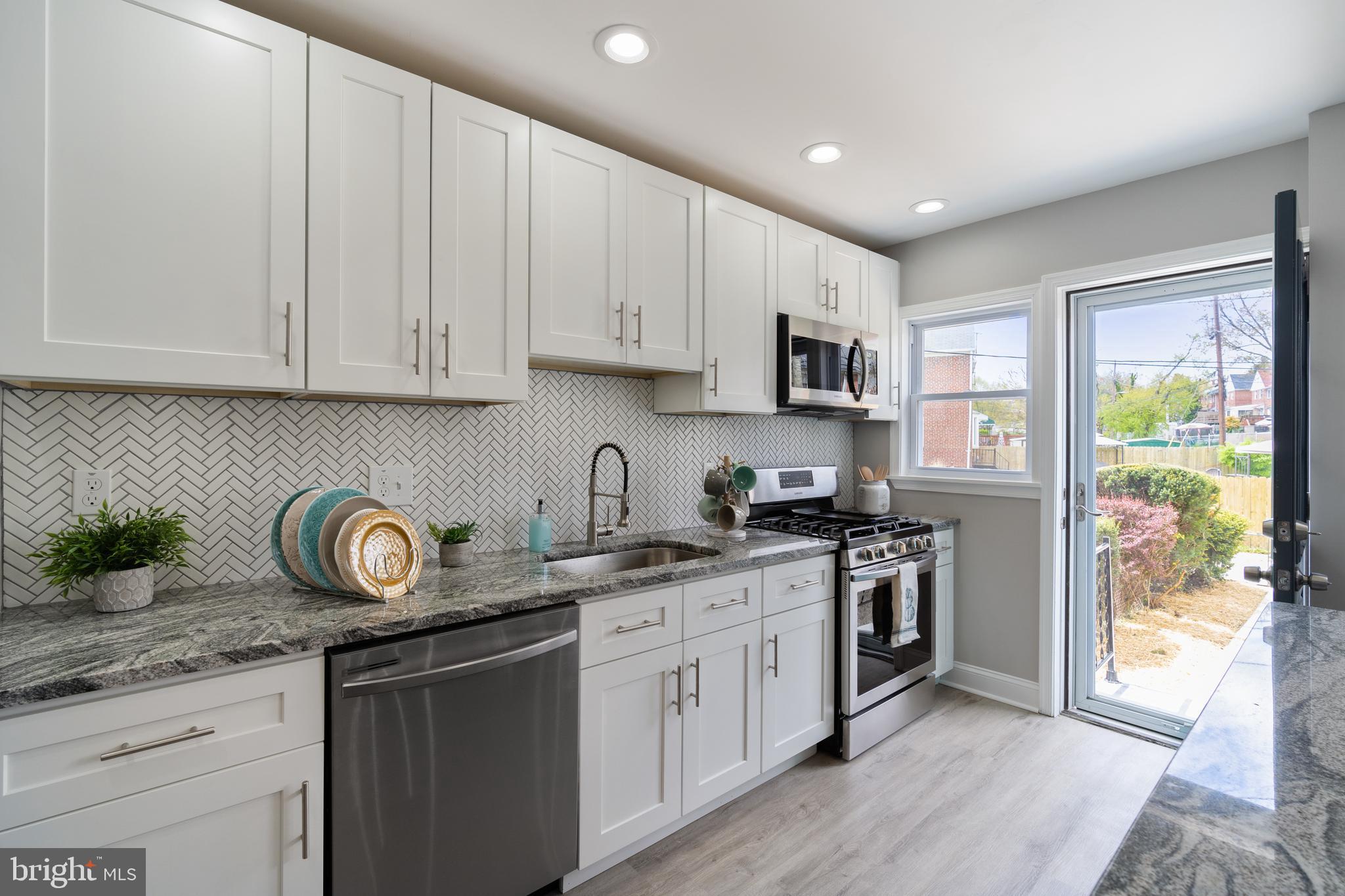 5204 Kelway Road Baltimore, MD 21239 - Photo 17 of 42