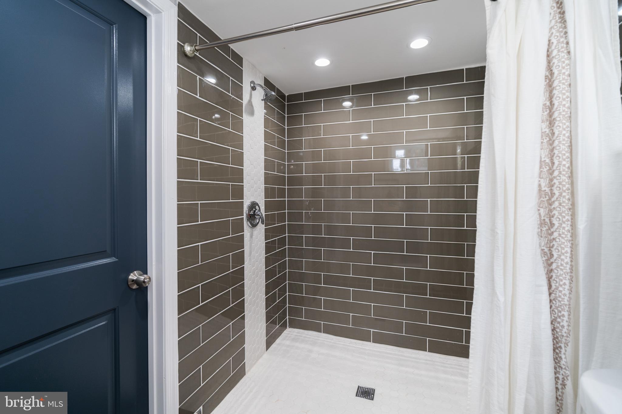 5204 Kelway Road Baltimore, MD 21239 - Photo 28 of 42
