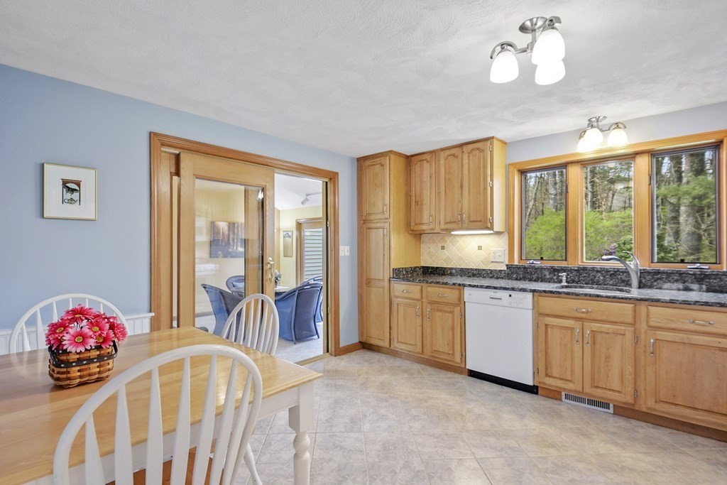 25 Patten Road Westford, MA 01886 - Photo 8 of 35 Gallery Image 8