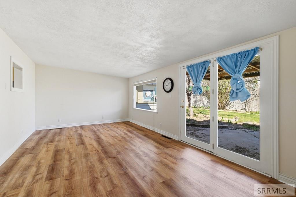 545 Collins Street Blackfoot, ID 83221 - Photo 17 of 57
