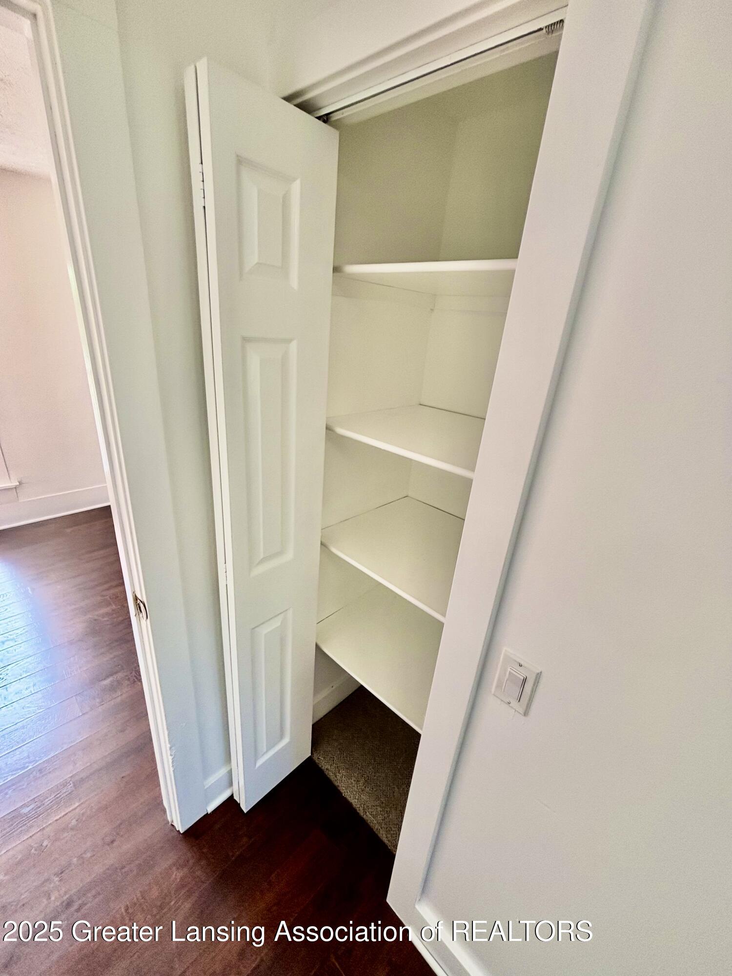 1620 Linval Street Lansing, MI 48910 - Photo 27 of 35 IMG_7109