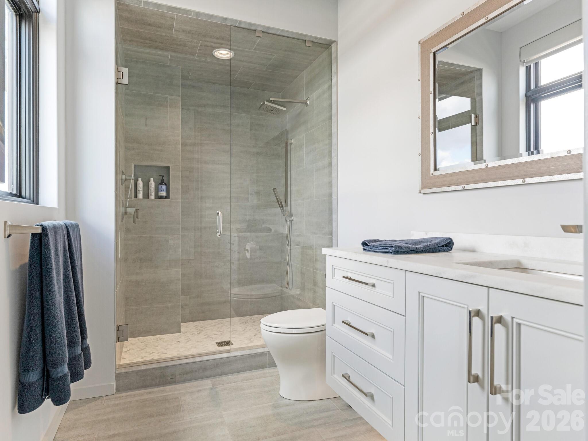 1333 Queens Road, Unit D4 Charlotte, NC 28207 - Photo 18 of 25 Gallery Image 18