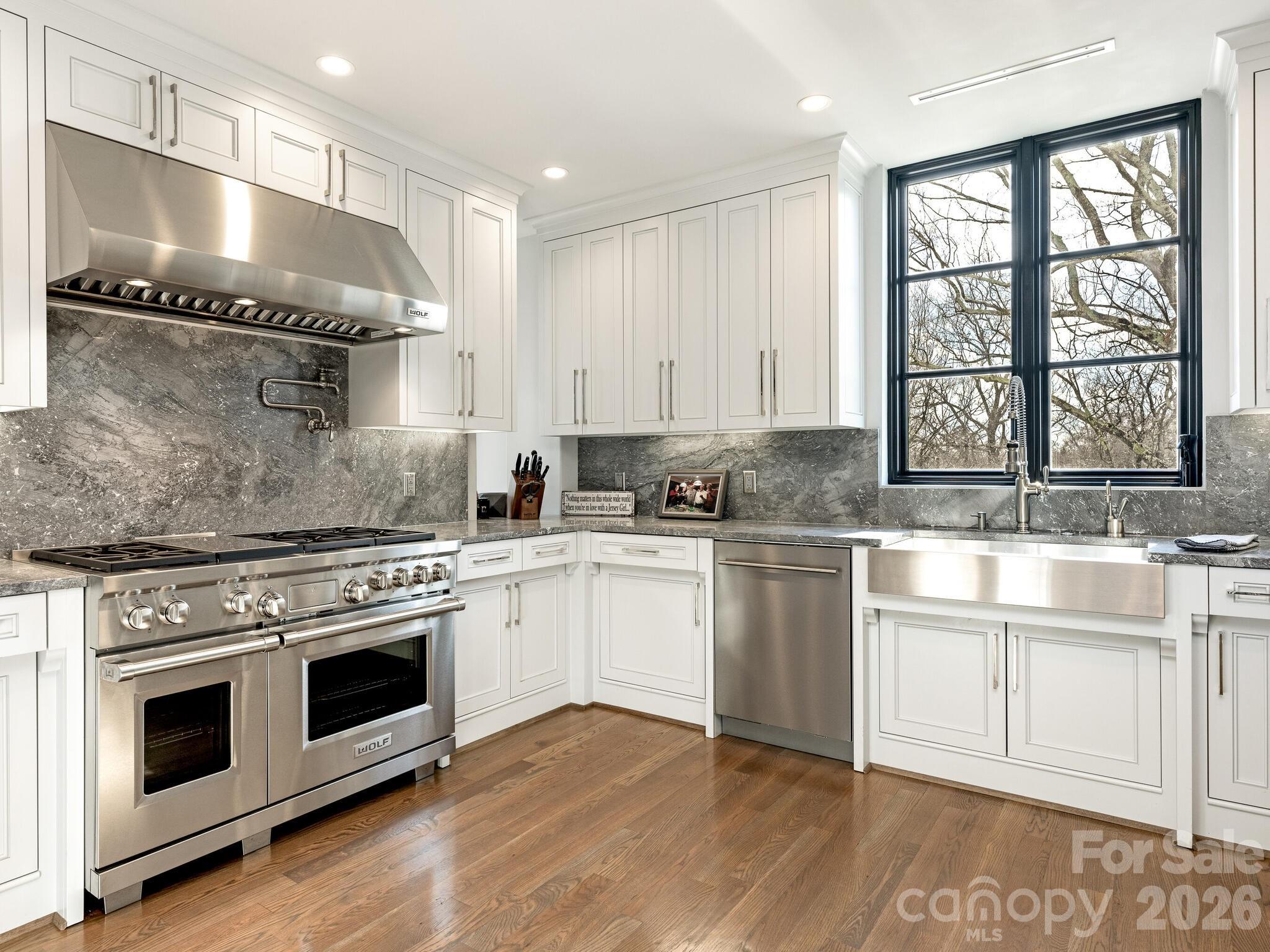 1333 Queens Road, Unit D4 Charlotte, NC 28207 - Photo 8 of 25 Gallery Image 8