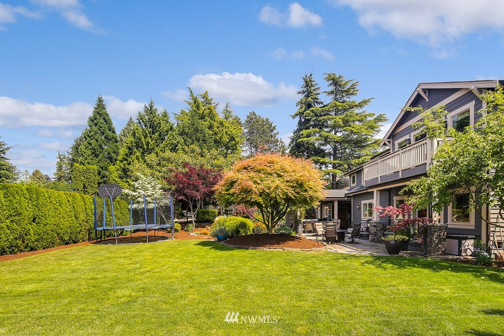 8304 Hunts Point Circle Hunts Point, WA 98004 - Photo 25 of 25