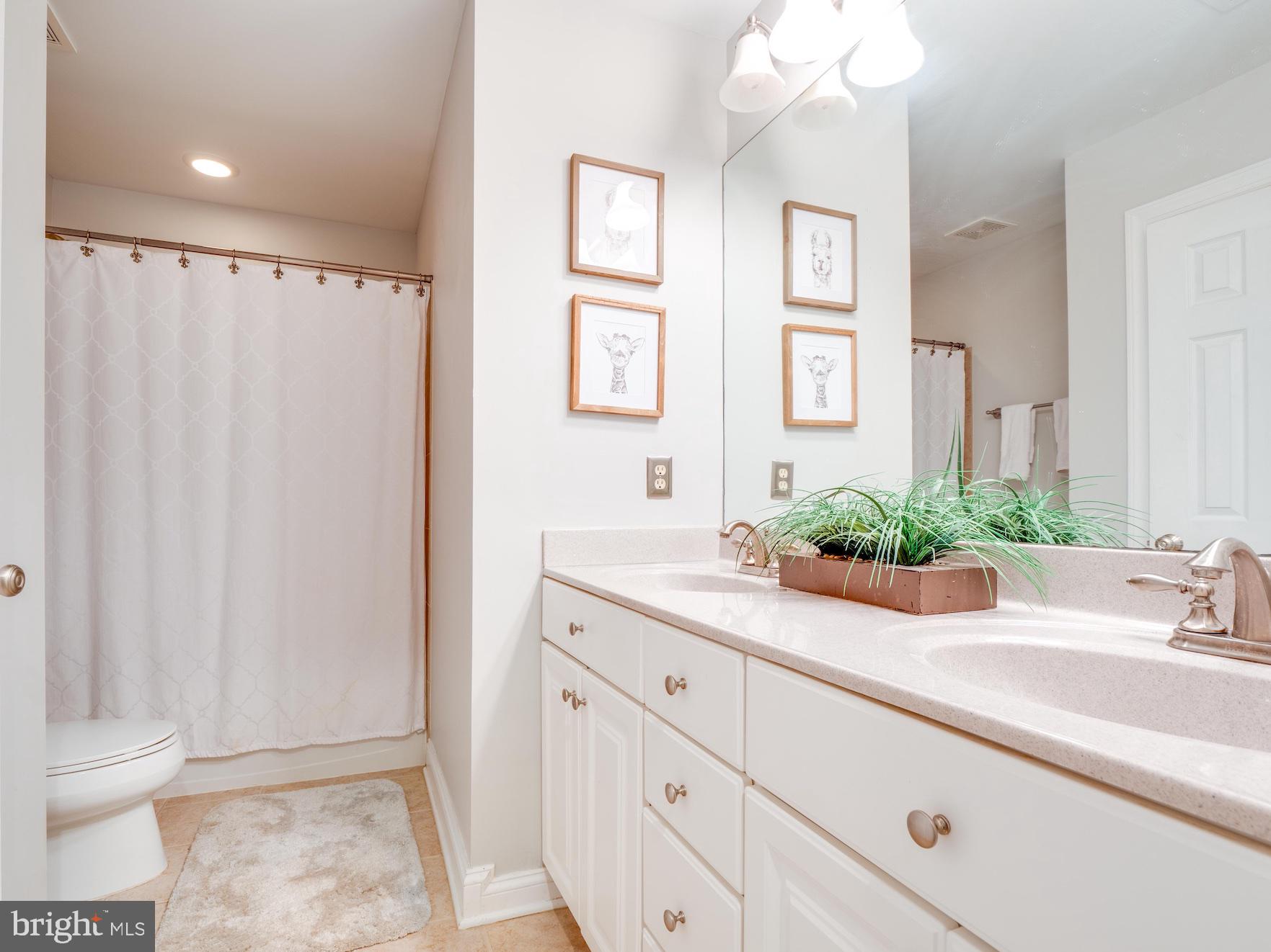 20719 Evergreen Mills Road Leesburg, VA 20175 - Photo 24 of 43 Gallery Image 24
