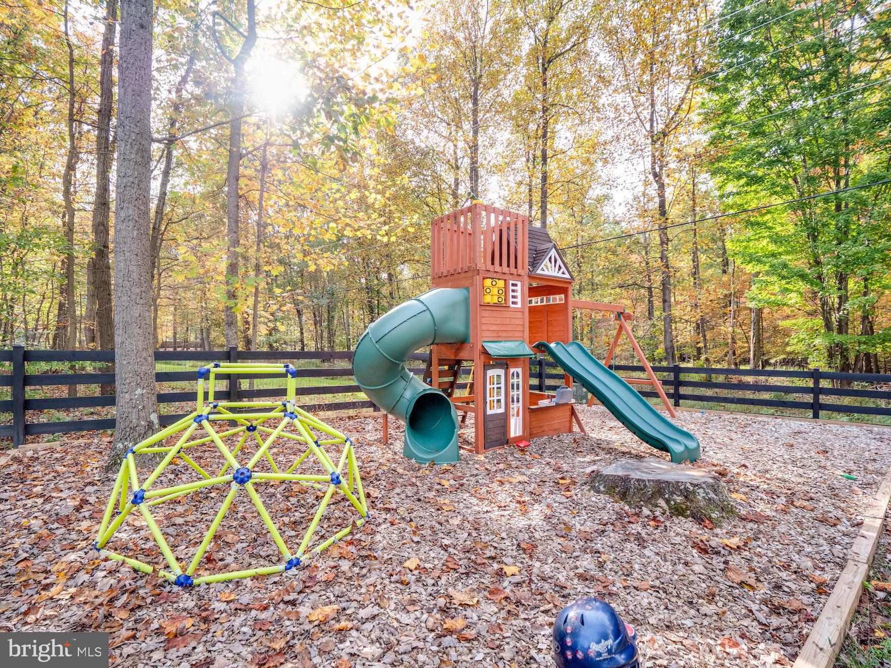 20719 Evergreen Mills Road Leesburg, VA 20175 - Photo 32 of 43 Gallery Image 32