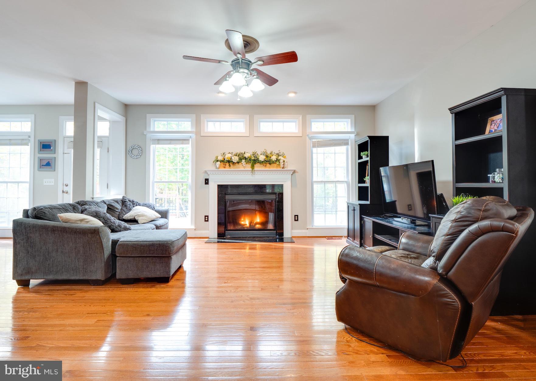 20719 Evergreen Mills Road Leesburg, VA 20175 - Photo 5 of 43 Gallery Image 5