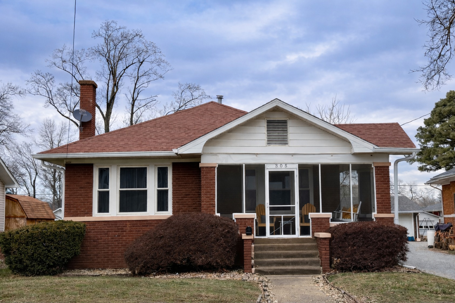 305 West 5th Street Benton, IL 62812 - Photo 1 of 25