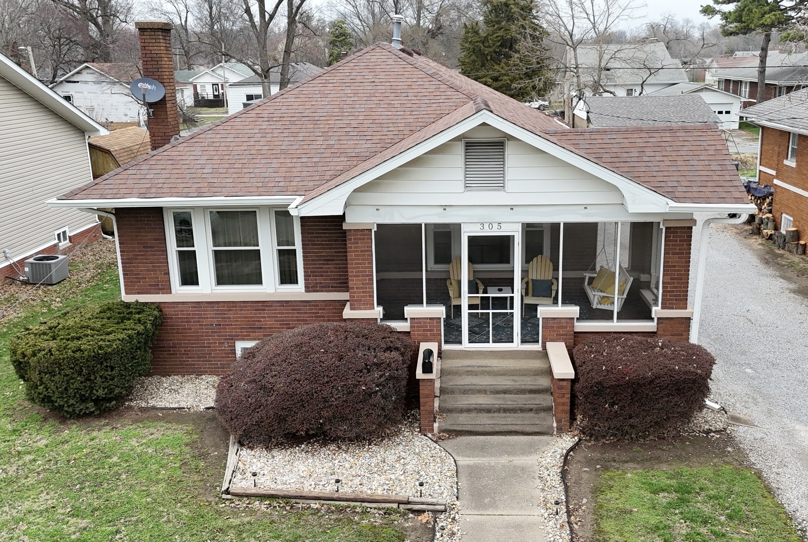 305 West 5th Street Benton, IL 62812 - Photo 2 of 25
