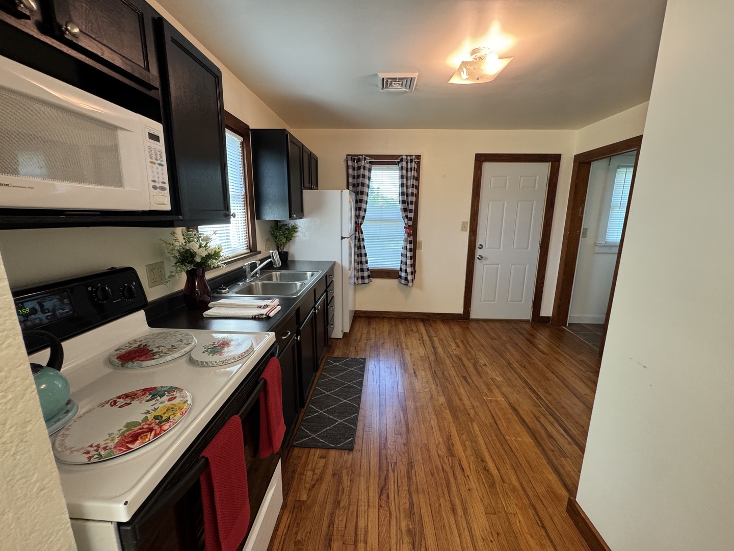 219 West 7th Street Flora, IL 62839 - Photo 10 of 30