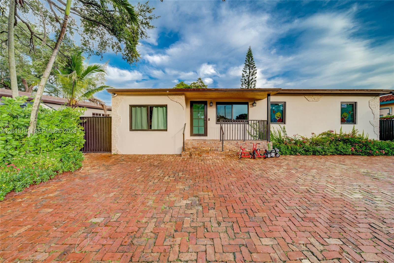 6631 Tamiami Canal Road Miami, FL 33126 - Photo 1 of 19