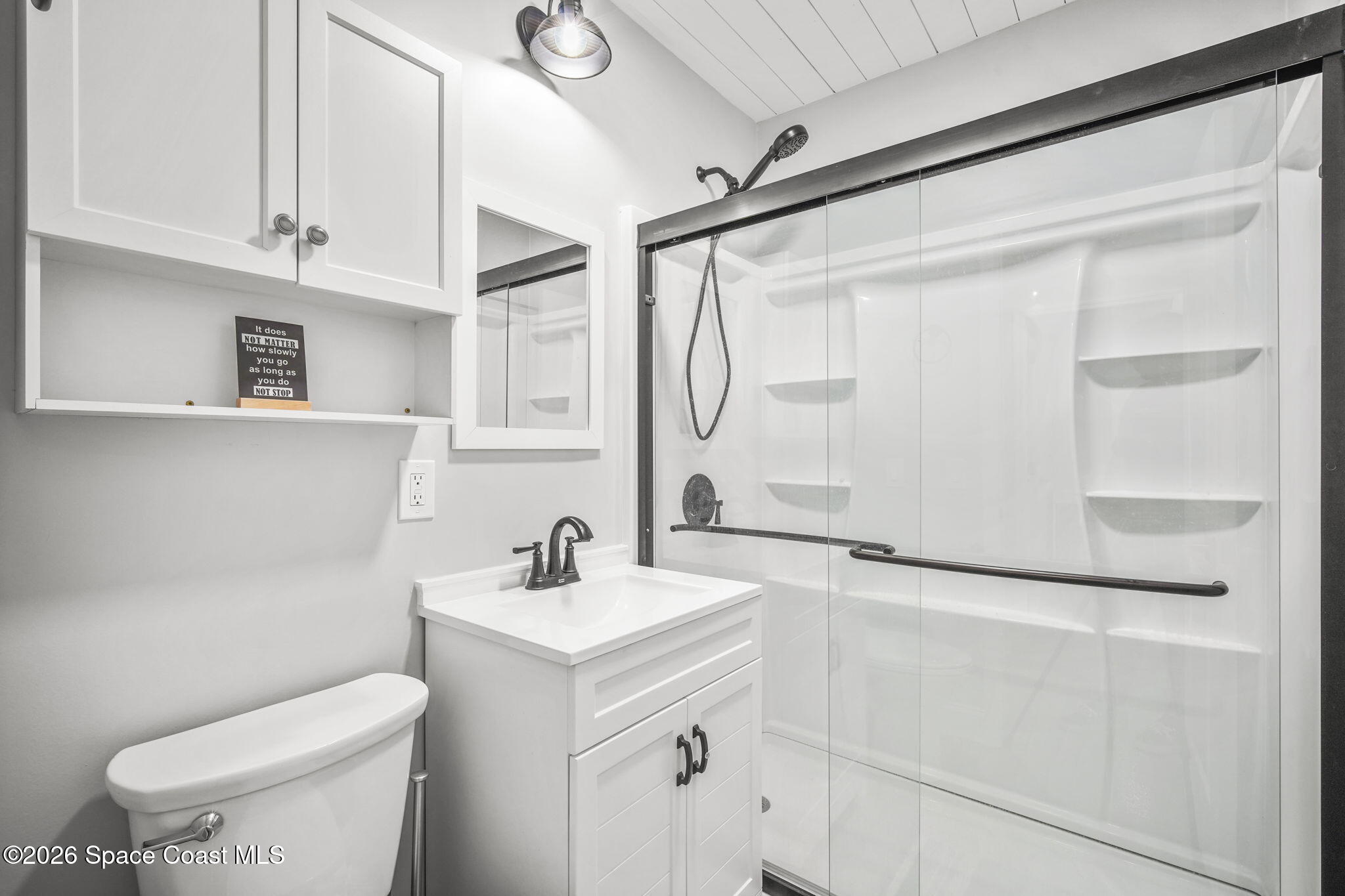 2905 Emory Street Melbourne, FL 32901 - Photo 21 of 30 Guest Bathroom