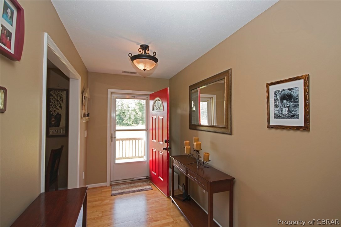 639 Aarons Bch Road Diggs, VA 23045 - Photo 5 of 28