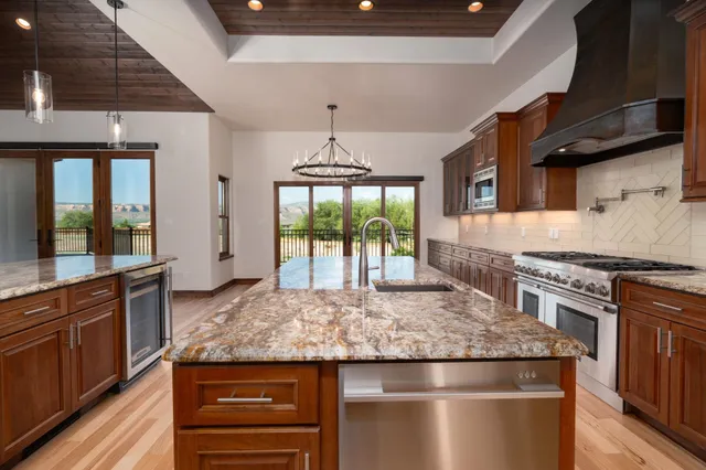 $1,925,000 | 988 Kestrel Court, Grand Junction, CO 81505