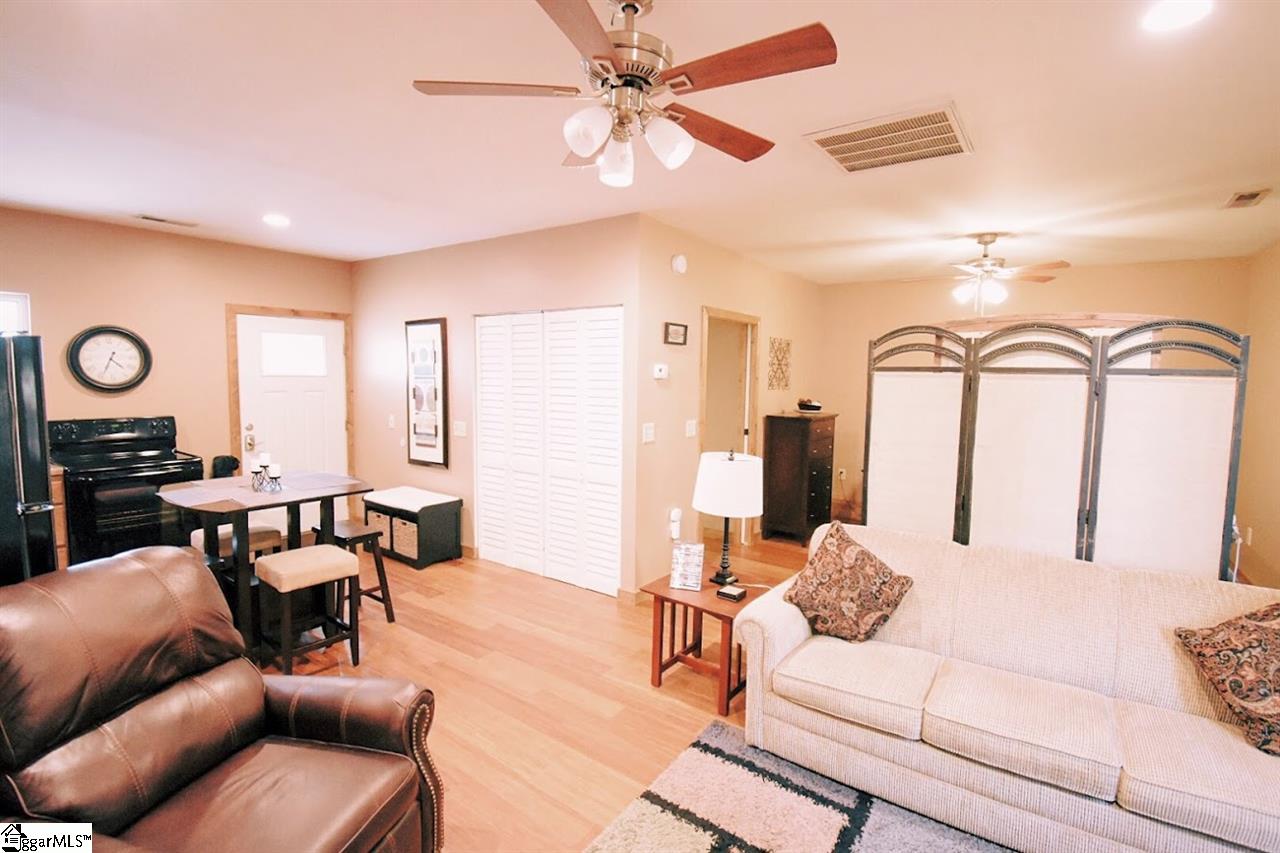 305 Rock Road Greer, SC 29651 - Photo 27 of 36 Gallery Image 27