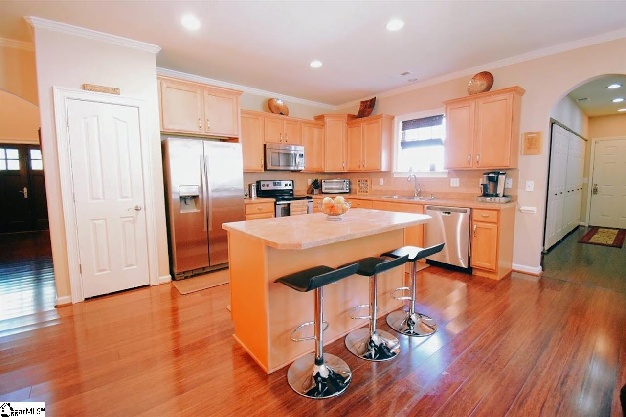 305 Rock Road Greer, SC 29651 - Photo 7 of 36 Gallery Image 7