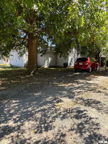 $68,900 | 421 North 21st Street, Herrin, IL 62948