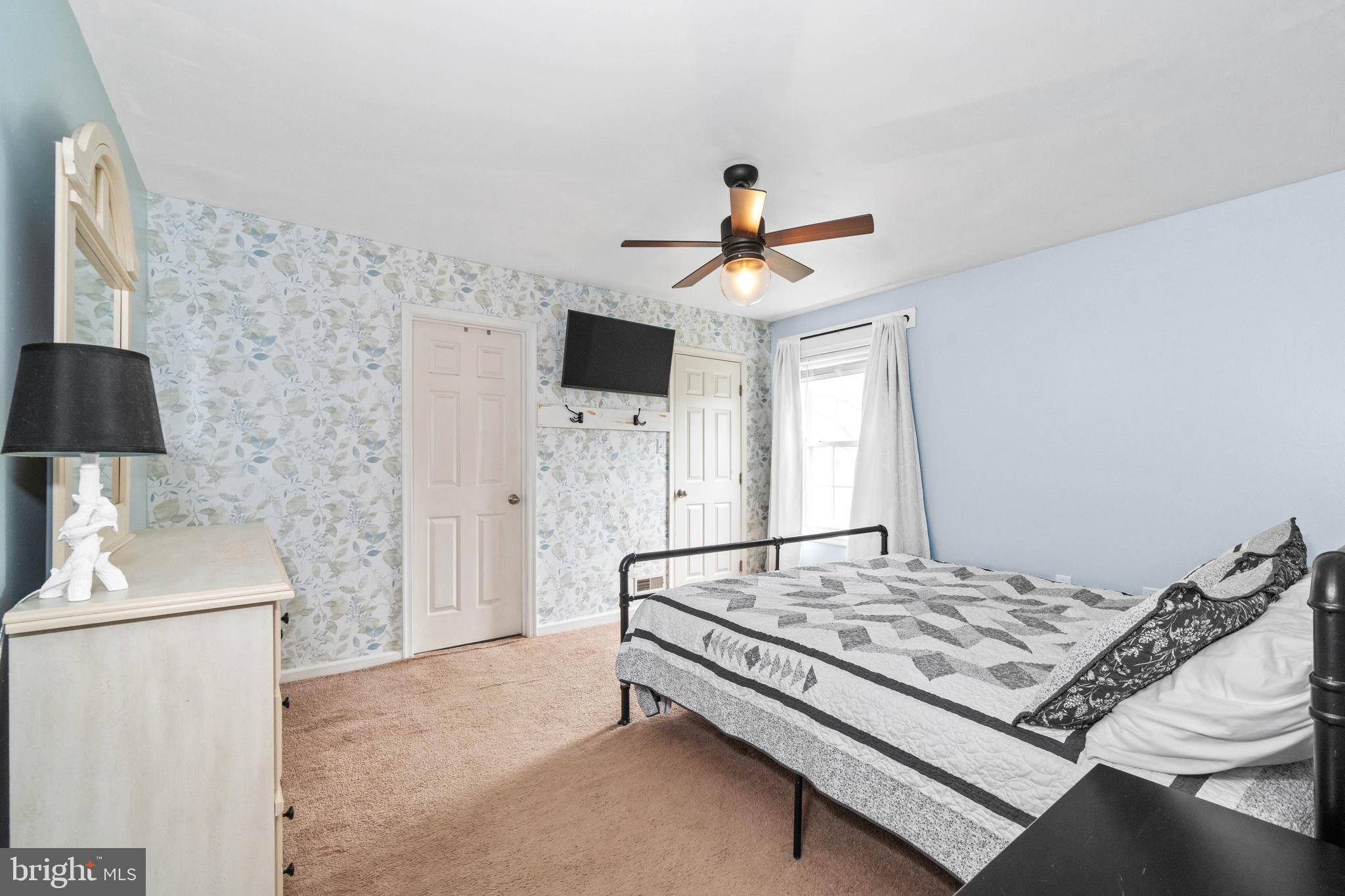 110 Winfield Drive Elkton, MD 21921 - Photo 31 of 50 a living room with furniture and a flat screen tv