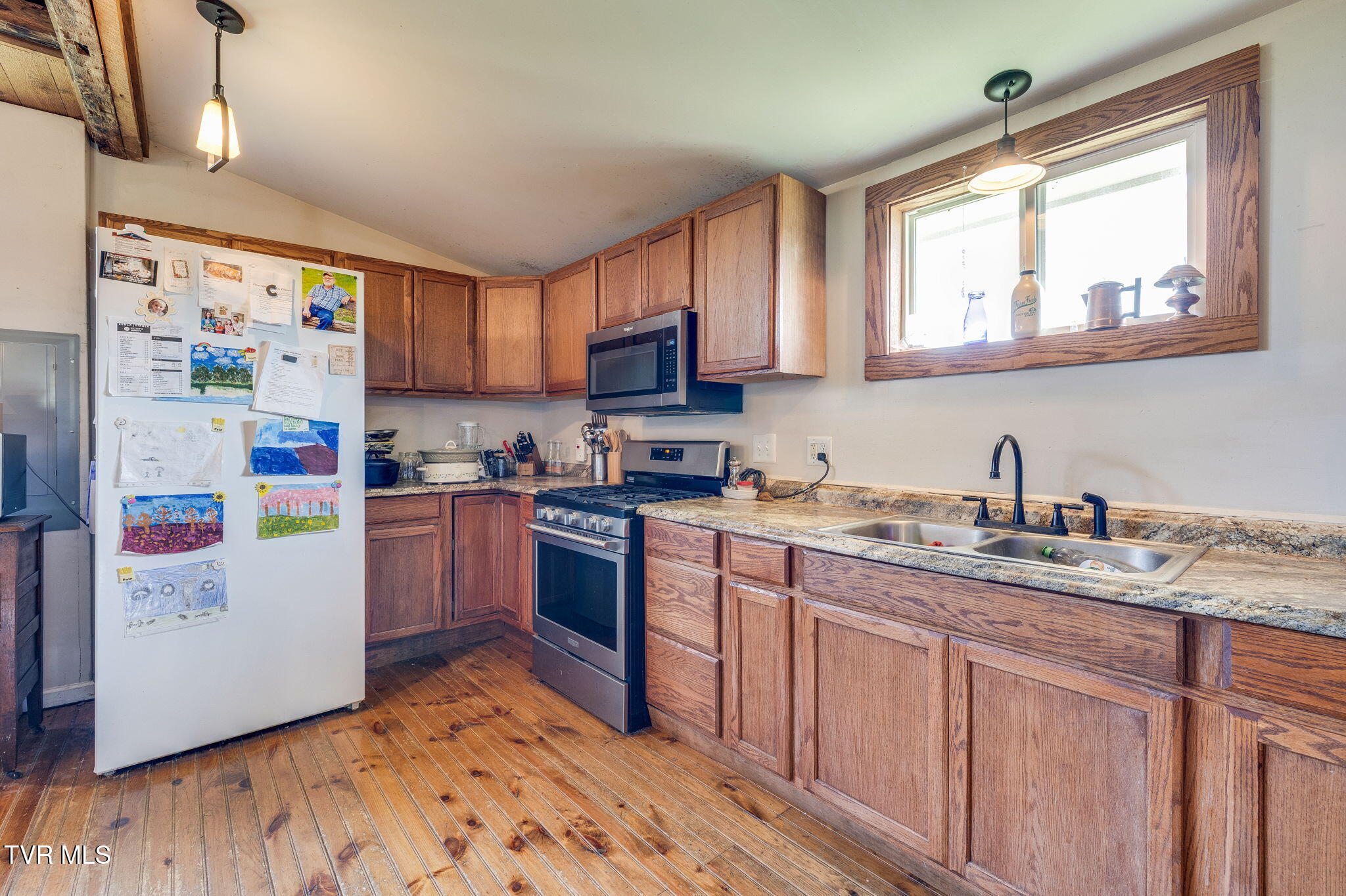 3765 South Mohawk Road Midway, TN 37809 - Photo 14 of 37 009