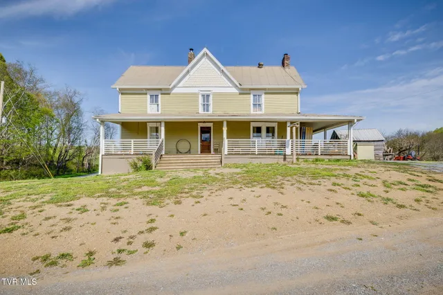 $314,900 | 3765 South Mohawk Road, Midway, TN 37809