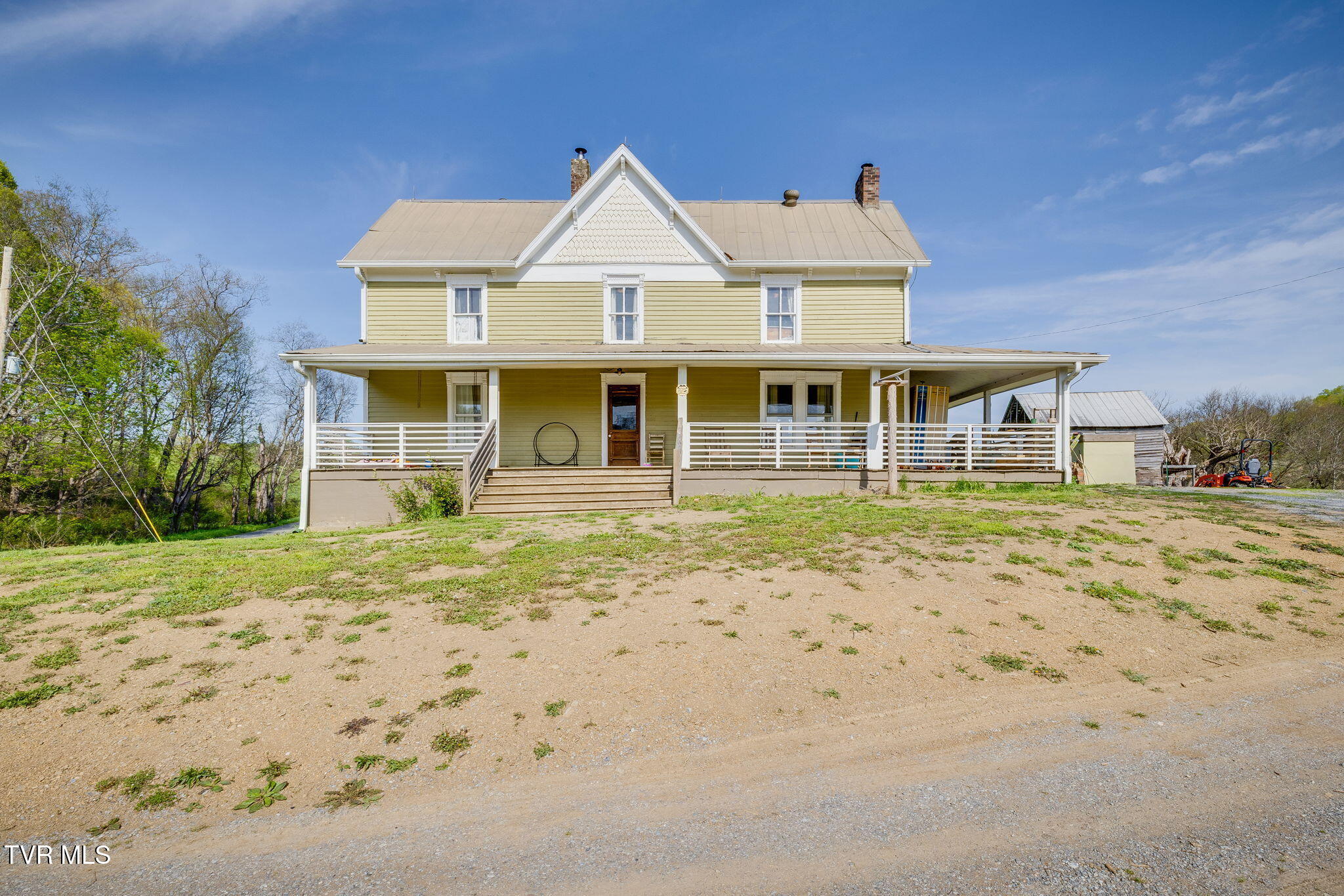 3765 South Mohawk Road Midway, TN 37809 - Photo 4 of 37 001