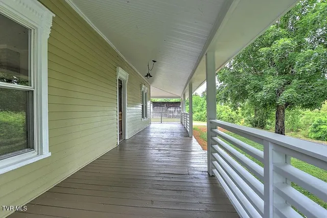 $314,900 | 3765 South Mohawk Road, Midway, TN 37809