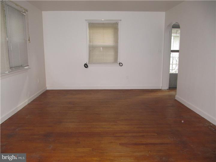 110 Hendricks Road Perkiomenville, PA 18074 - Photo 11 of 25 Living Room