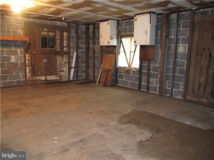 110 Hendricks Road Perkiomenville, PA 18074 - Photo 23 of 25 Barn