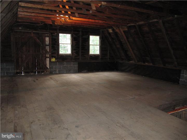 110 Hendricks Road Perkiomenville, PA 18074 - Photo 24 of 25 Barn