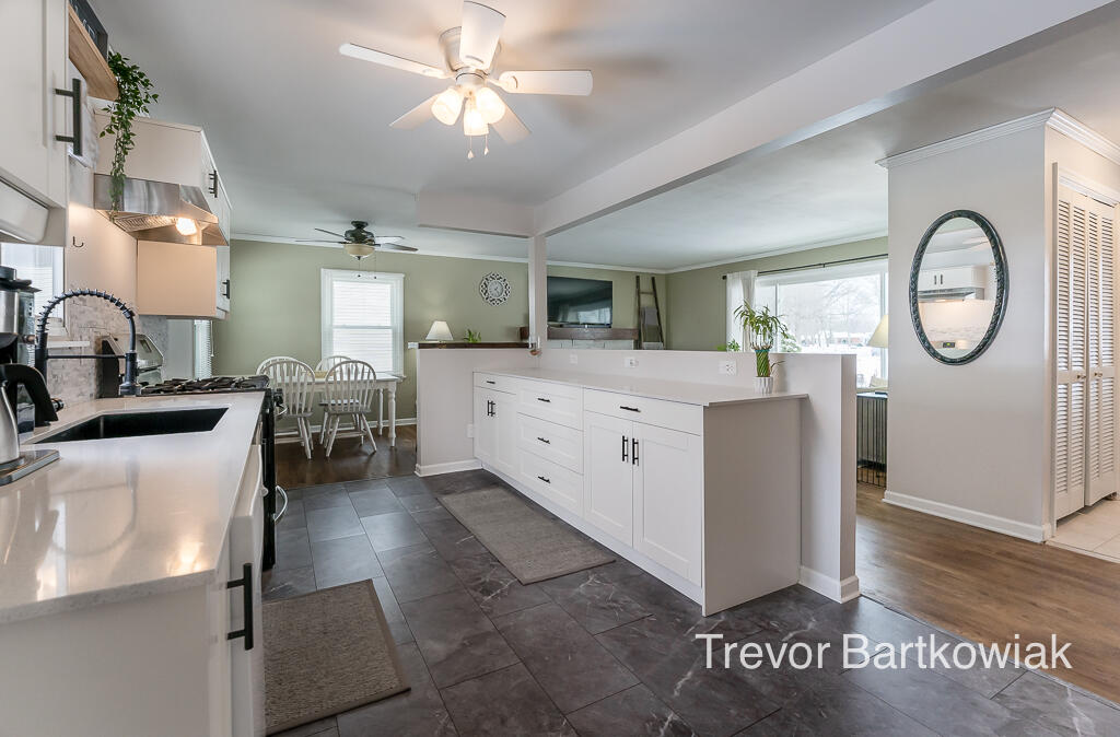 3113 Coolidge Road Muskegon, MI 49441 - Photo 13 of 36 3113Coolidge18Lores