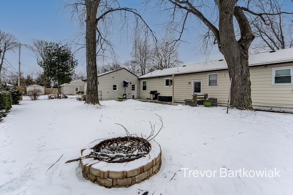3113 Coolidge Road Muskegon, MI 49441 - Photo 36 of 36 3113Coolidge05Lores