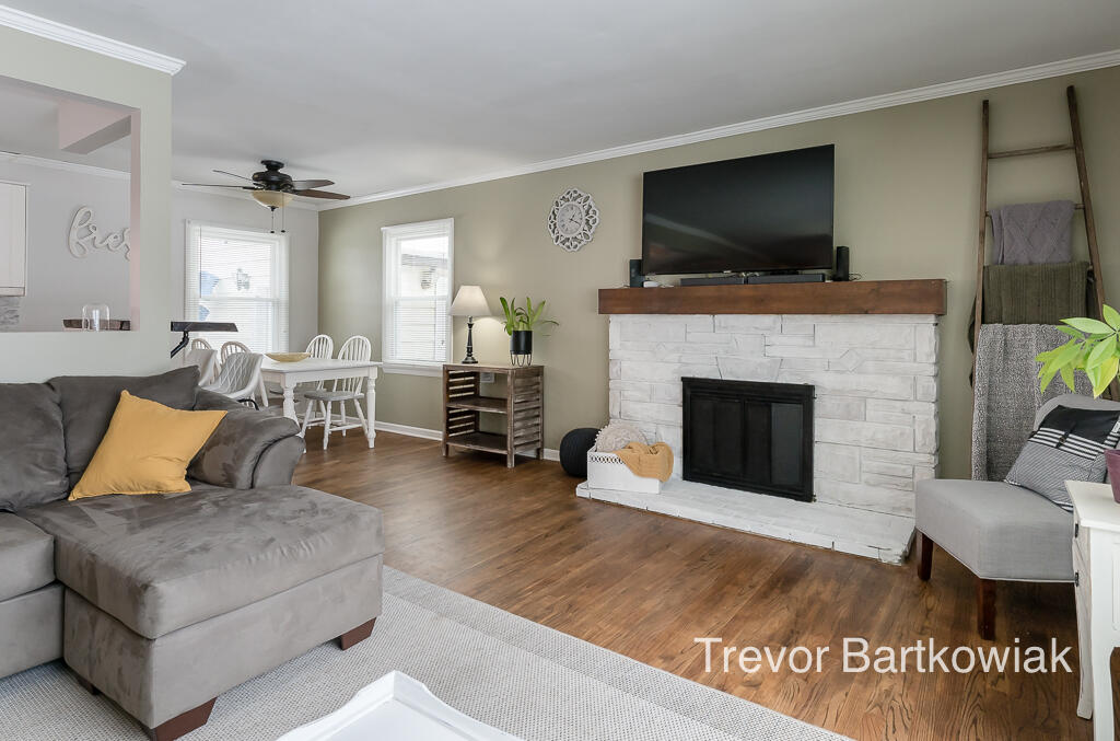 3113 Coolidge Road Muskegon, MI 49441 - Photo 5 of 36 3113Coolidge09Lores