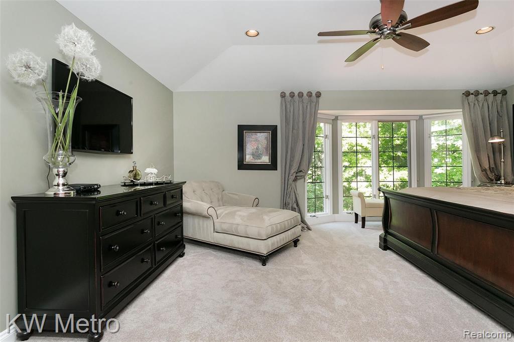 1611 Wakefield Court Rochester Hills, MI 48306 - Photo 32 of 59