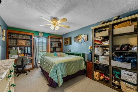 $240,000 | 404 East Krause Street, Westlake, LA 70669